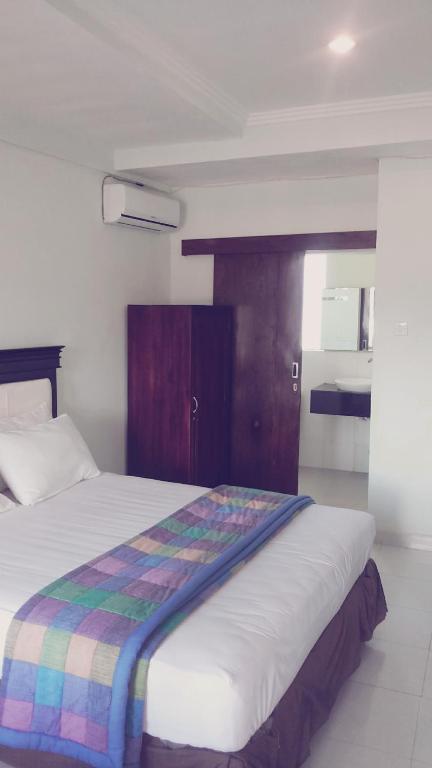 Mustika Inn Kuta Lombok Quarto foto
