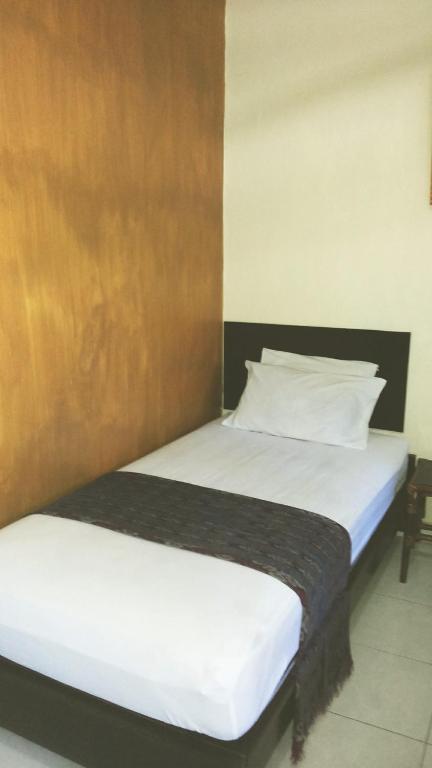 Mustika Inn Kuta Lombok Quarto foto
